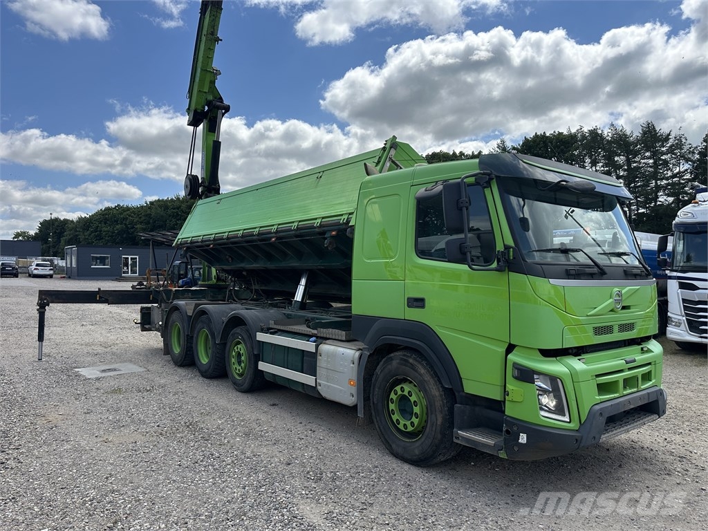 Volvo FMX 540 8x4 Tip + HMF 3220-K6 Camiones grúa