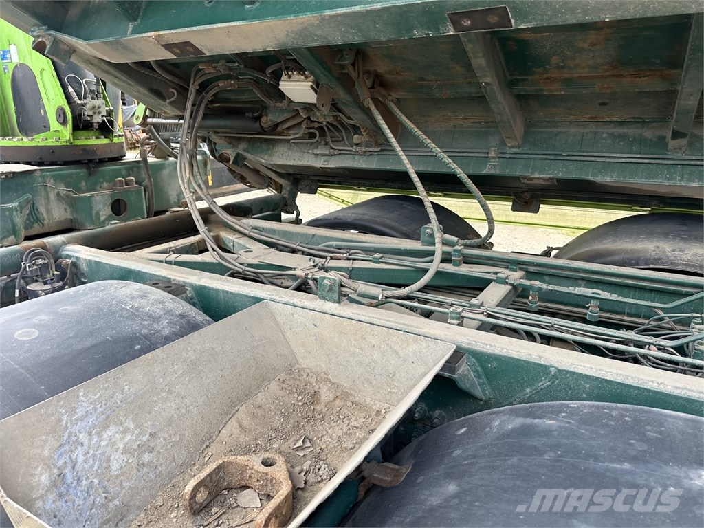 Volvo FMX 540 8x4 Tip + HMF 3220-K6 Camiones grúa