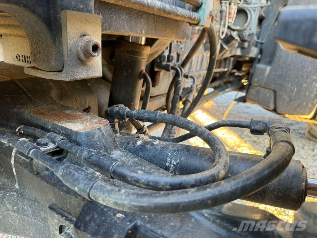 New Holland T7 200 AUTOCOMMAND Tractors