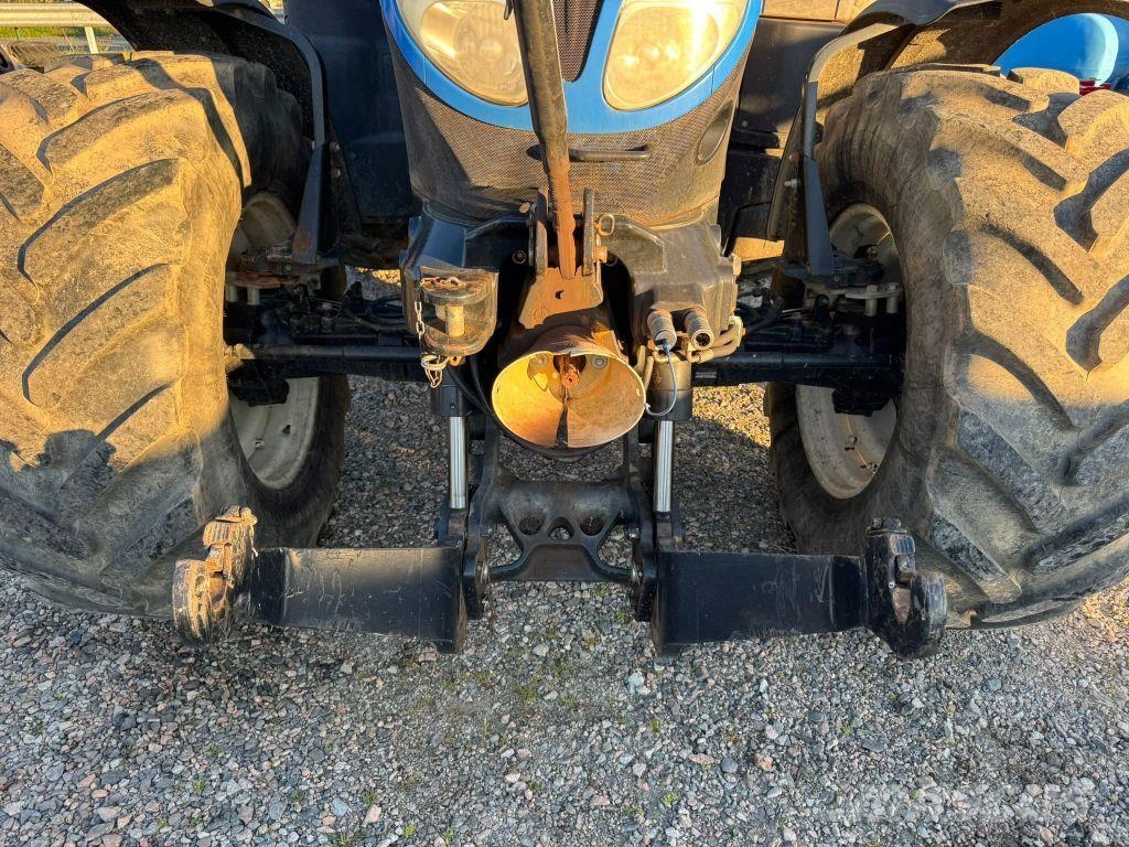 New Holland T7 200 AUTOCOMMAND Tractors
