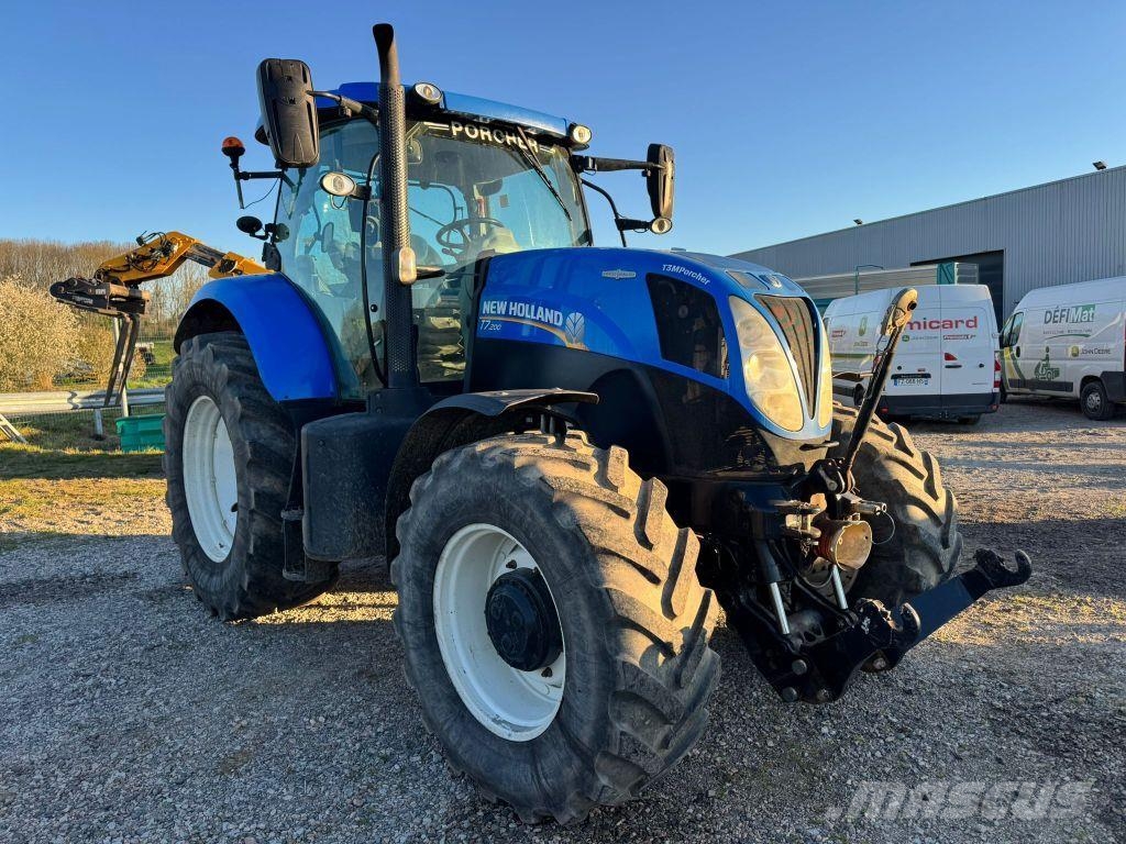 New Holland T7 200 AUTOCOMMAND Tractors