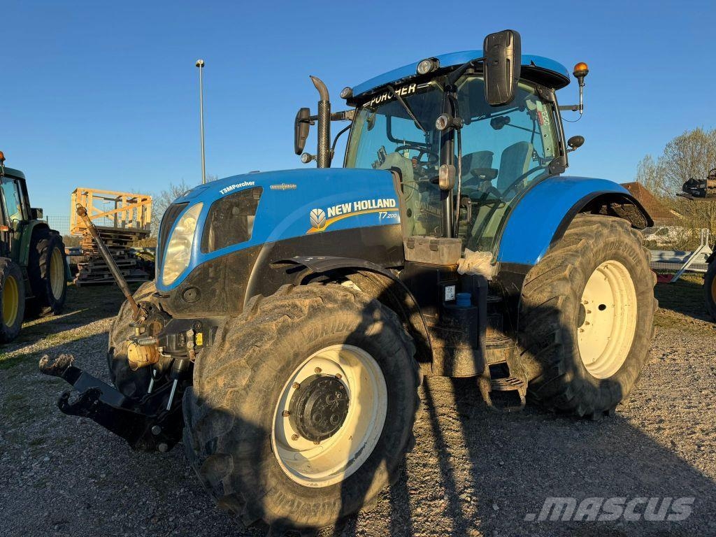 New Holland T7 200 AUTOCOMMAND Tractors