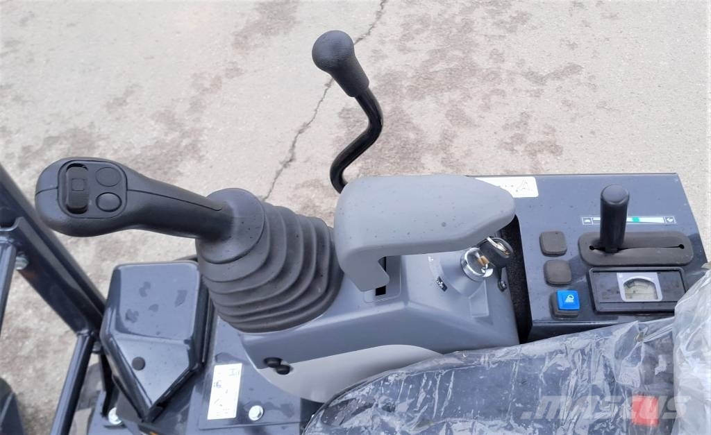 Hitachi ZX17U-6 KALLISTAJALLA Mini excavators < 7t (Mini diggers)