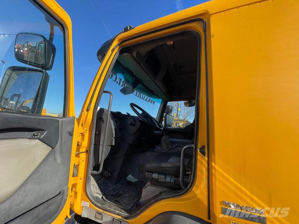 Renault Premium Lander Euro 5 370 DXI Toilet Truck 6x4 Man Camiones aspiradores/combi