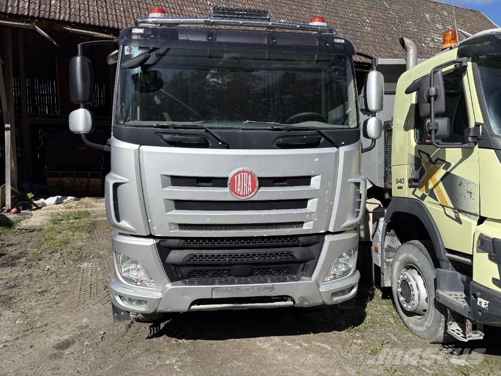 Tatra Phoenix Tippbilar