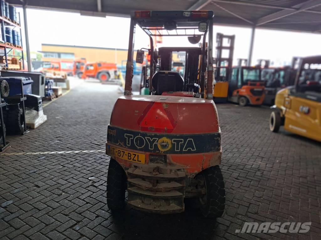 Toyota 7 FBMF 50 Elektriskie autoiekrāvēji