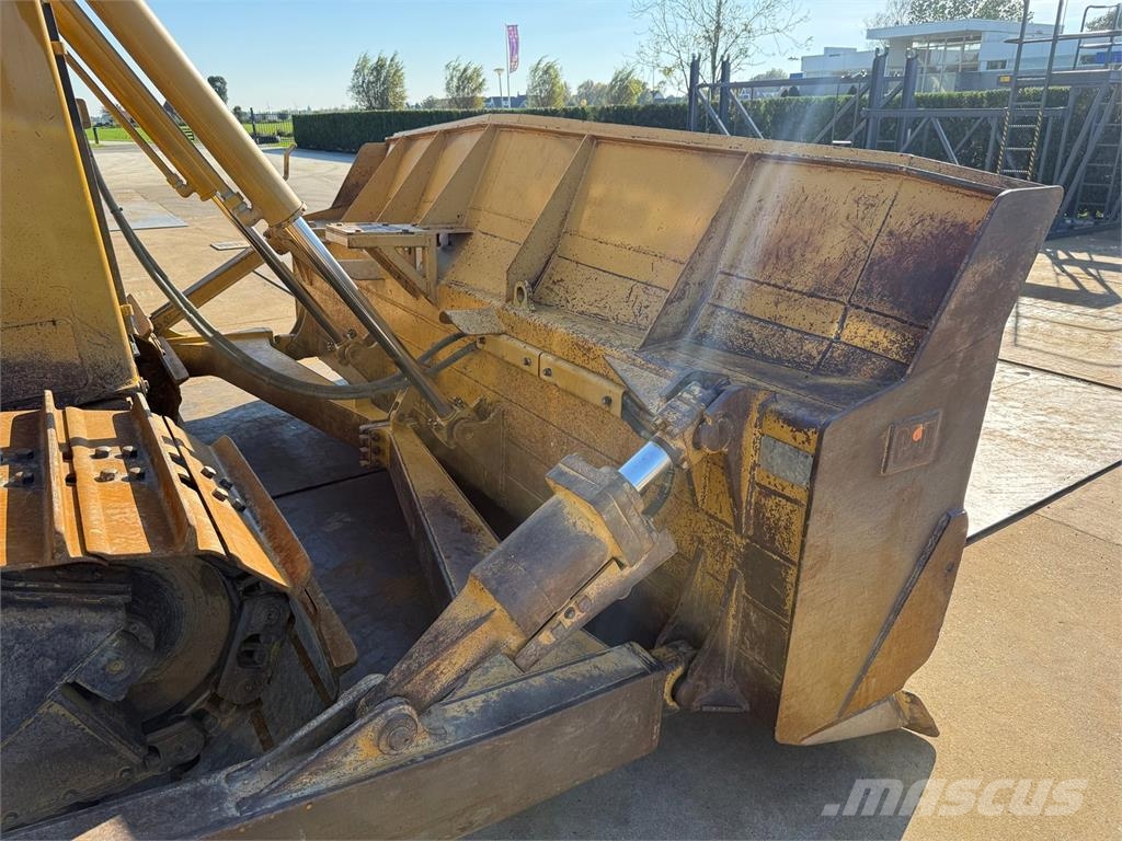 CAT D6T LGP Crawler dozers