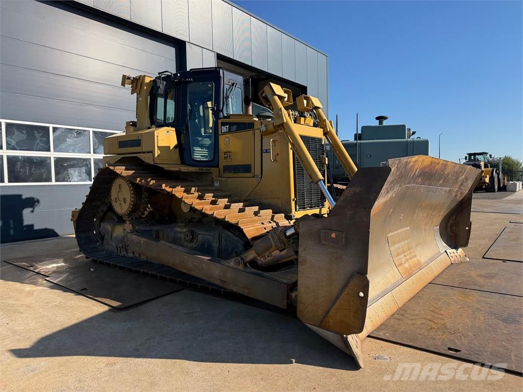 CAT D6T LGP Crawler dozers
