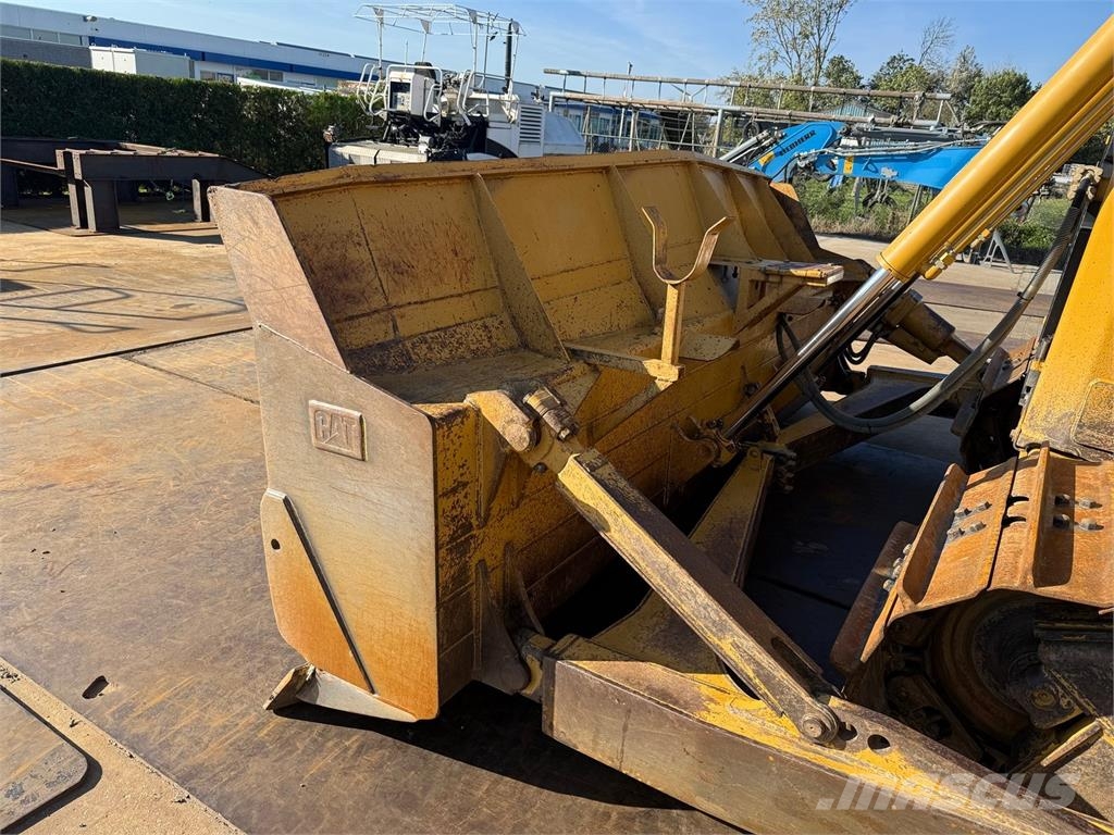 CAT D6T LGP Crawler dozers