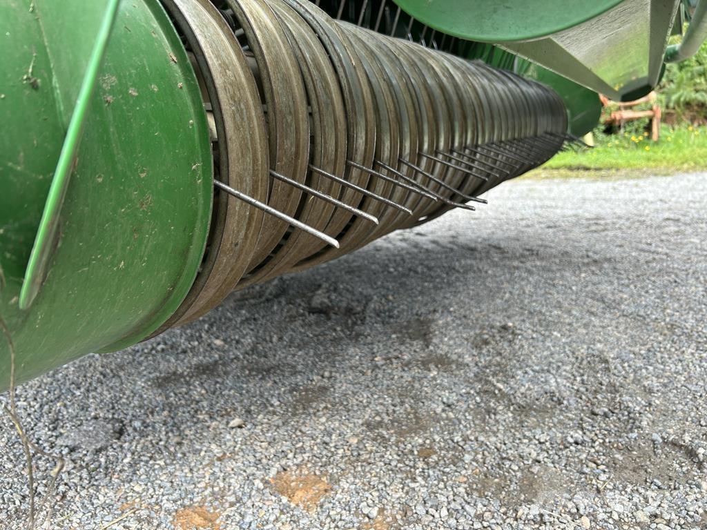 John Deere V 451 M MAXICUT 13 COUTEAUX Πρέσες κυλινδρικών δεμάτων
