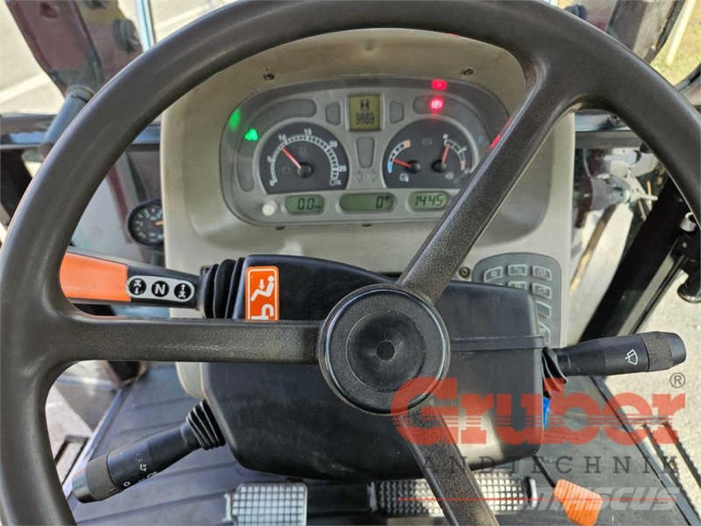 Case IH JXU 105 Allrad Трактори