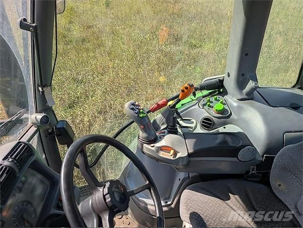 Deutz-Fahr M 650 mit FH+FZW Traktory