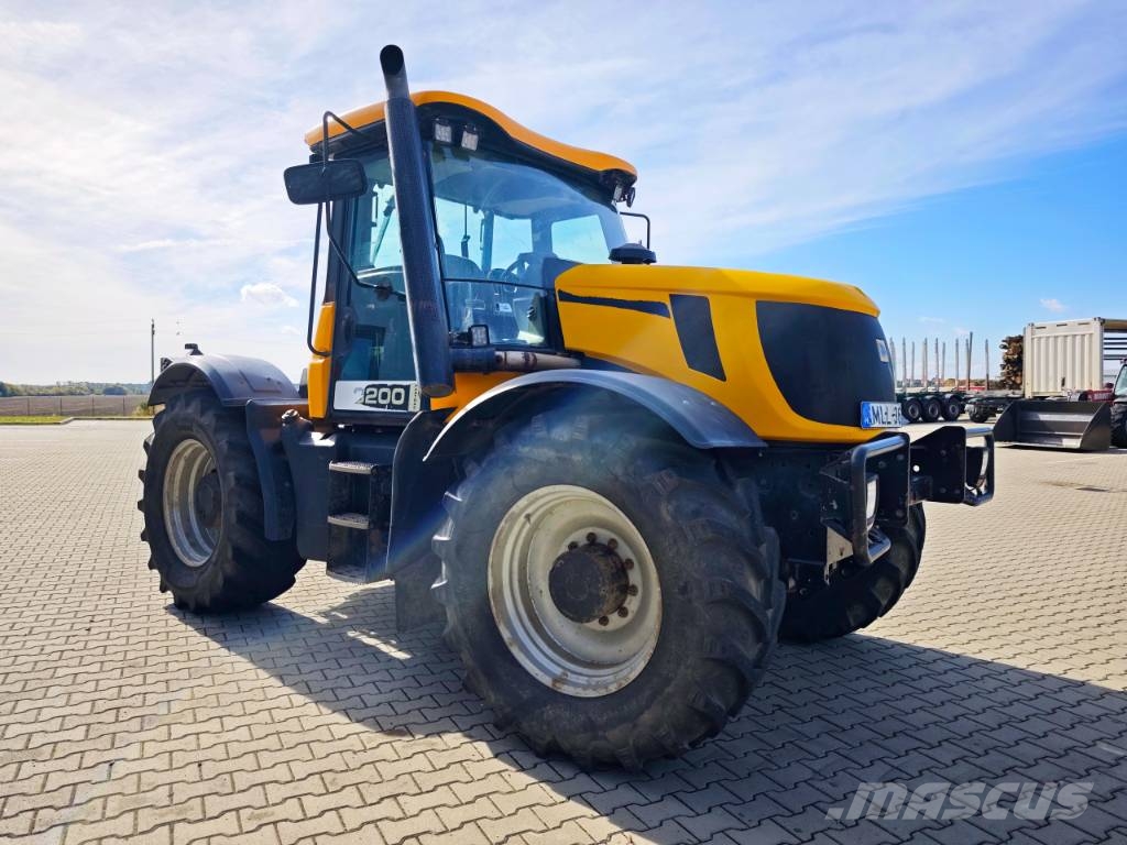 JCB Fastrac 3200 HMV Traktori