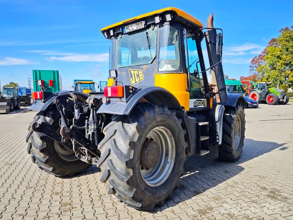 JCB Fastrac 3200 HMV Traktori
