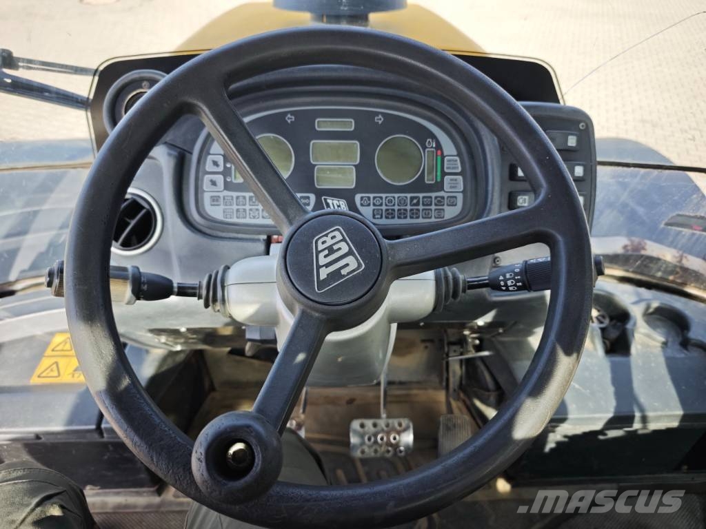 JCB Fastrac 3200 HMV Traktori