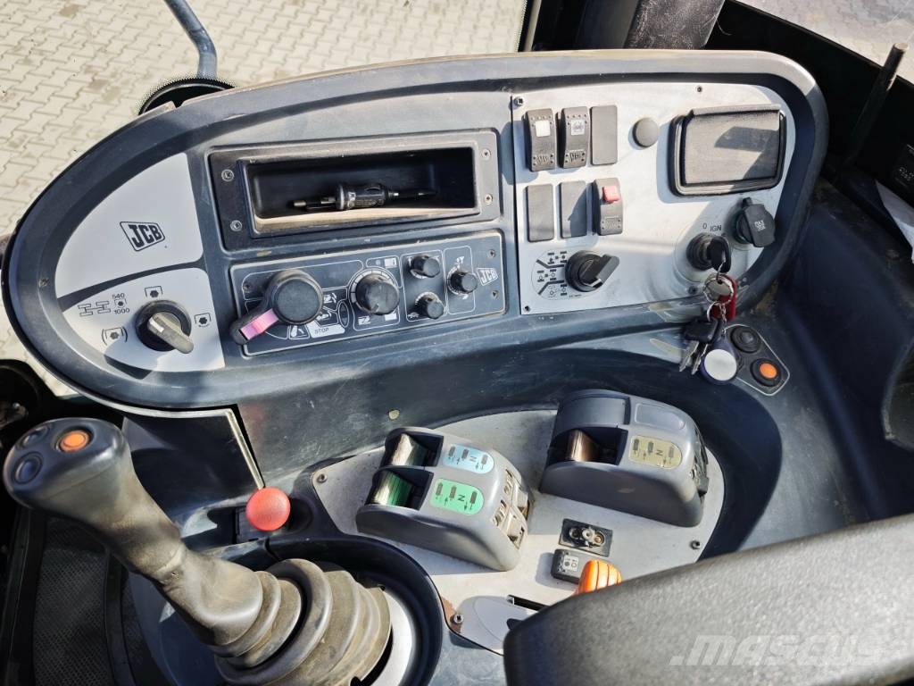JCB Fastrac 3200 HMV Traktori