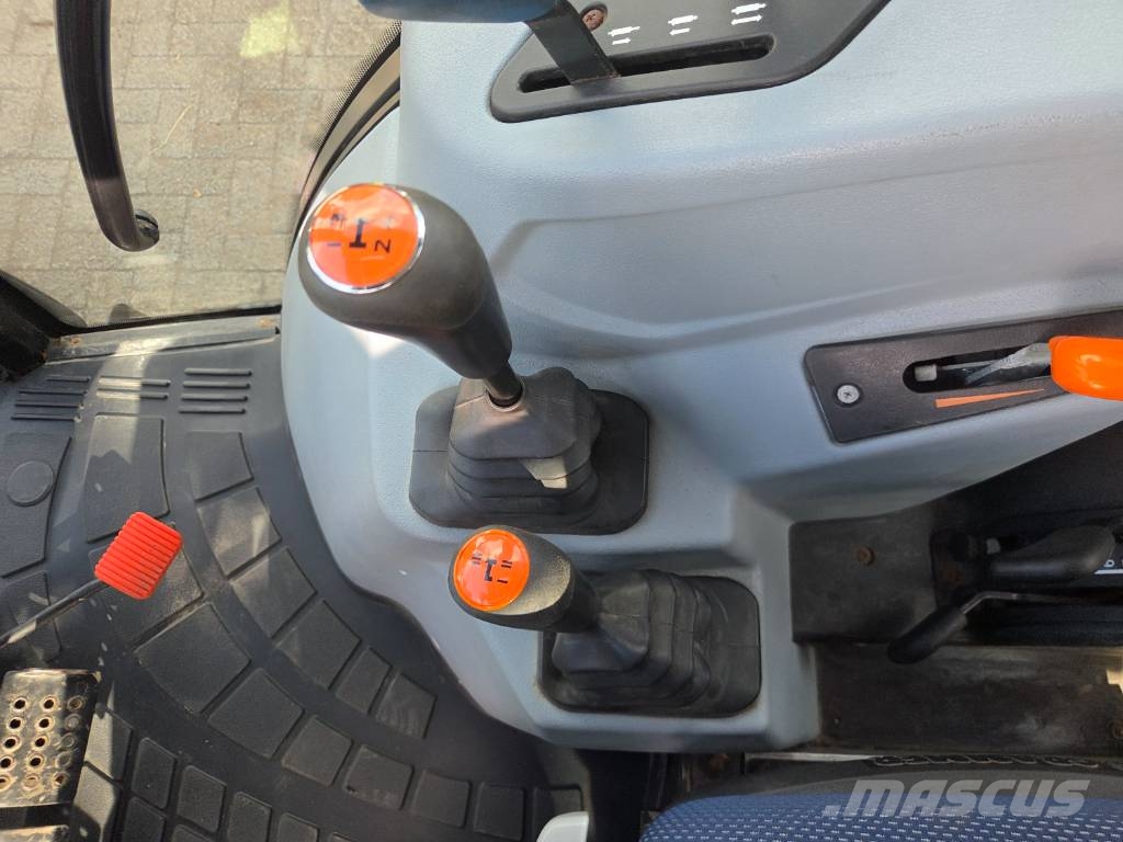 New Holland T 4.75 S Traktorok