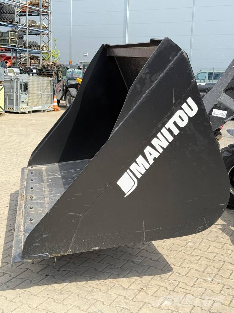 Manitou CBA 2500/3200 EN  3,2m3  52000125 2021 Kašike / Korpe