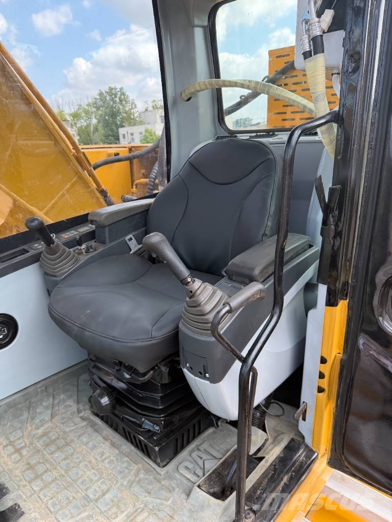 CAT 320 Custom-built amphibious excavators Excavator amfibiu