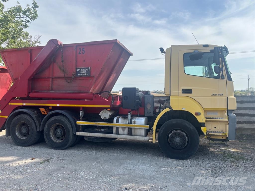 Mercedes-Benz AXOR 2640 6X4 شاحنات بمقصورة وهيكل