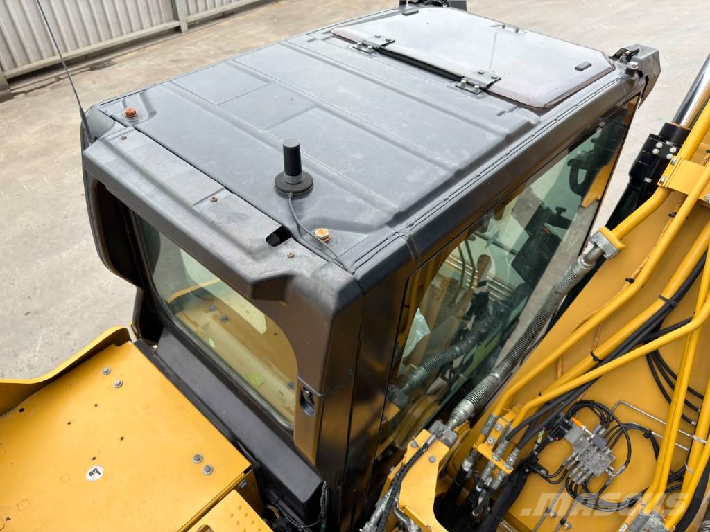 CAT 323 07B Crawler excavators