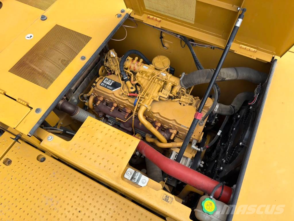 CAT 323 07B Crawler excavators