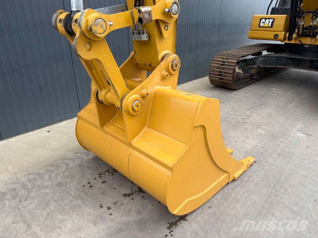 CAT 323 07B Crawler excavators