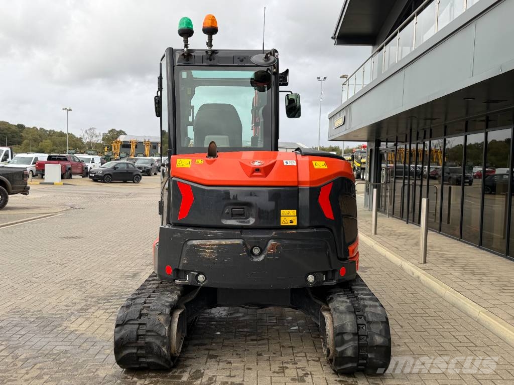Kubota U 56-5 حفارات صغيرة أقل من 7 طن (حفارات صغيرة)