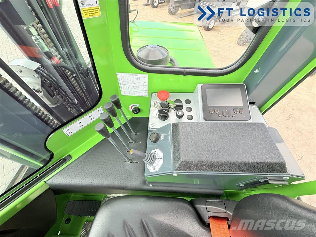 Combilift C3000 | DIESEL | TRIPLEX 5952 | WIDE FORK POSITION Nelitietrukit