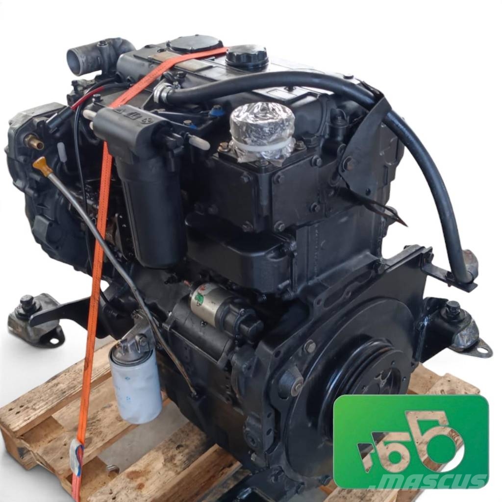Manitou MLT 731 Perkins RE engine エンジン
