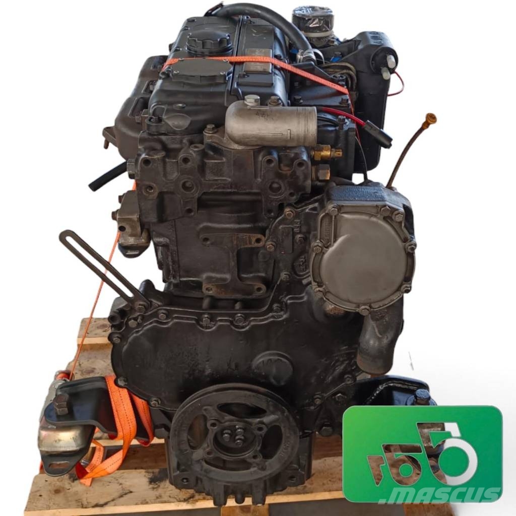 Manitou MLT 731 Perkins RE engine エンジン