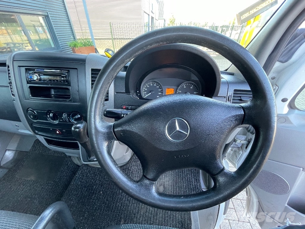 Mercedes-Benz Vuilnisauto 213CDI Waste trucks