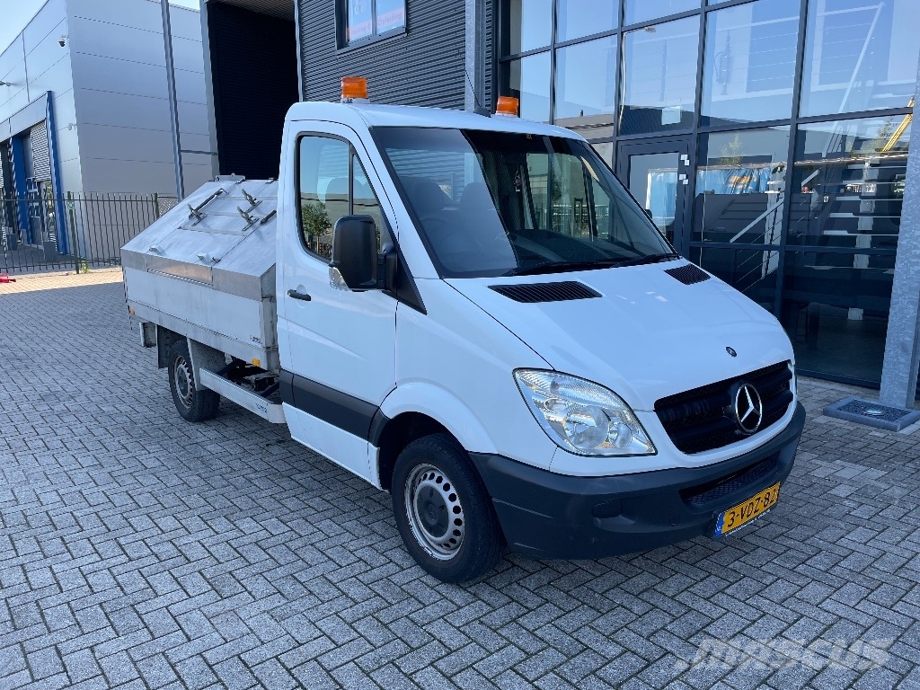Mercedes-Benz Vuilnisauto 213CDI Waste trucks