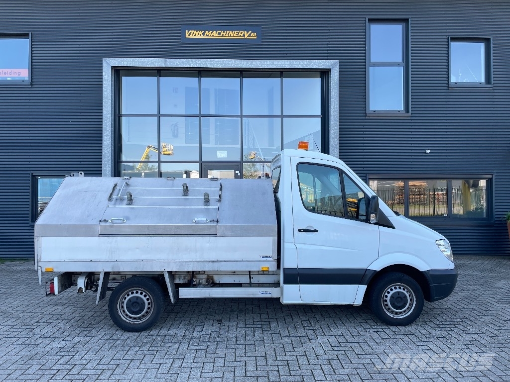 Mercedes-Benz Vuilnisauto 213CDI Waste trucks