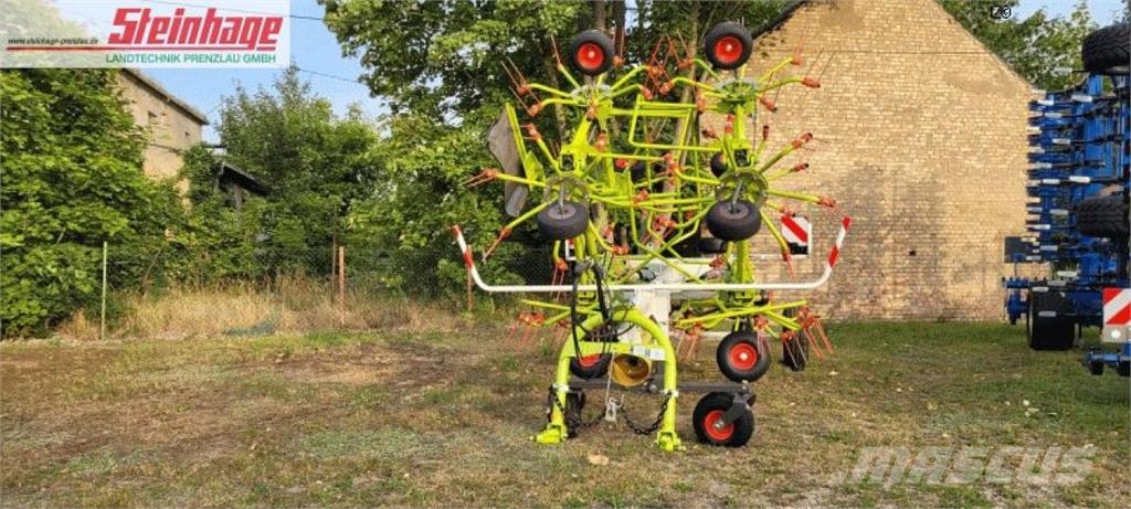 CLAAS Volto 1300 T 家畜飼料供給機