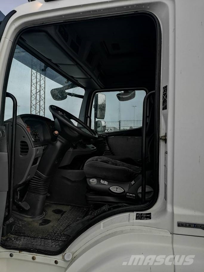 Mercedes-Benz 1829/51AT only 179091 km!! Temperature controlled trucks