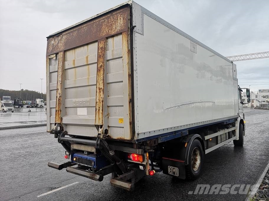 Mercedes-Benz 1829/51AT only 179091 km!! Temperature controlled trucks