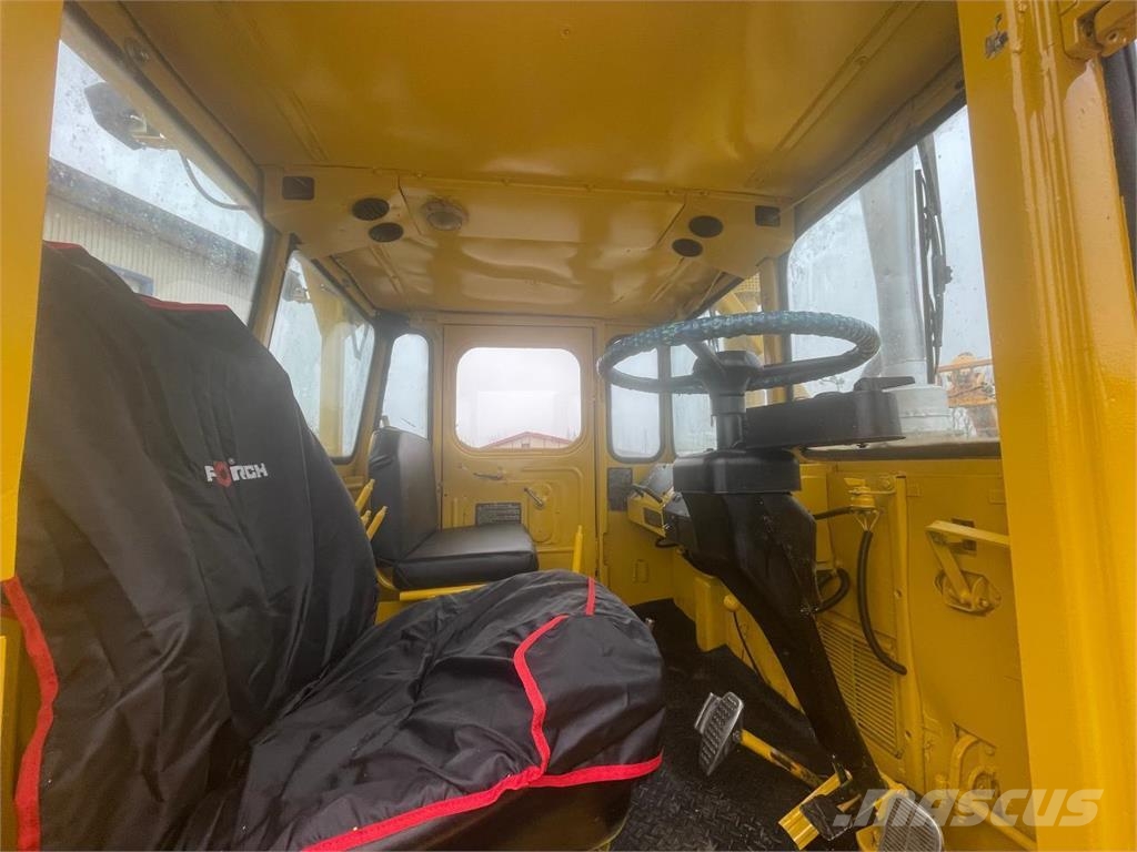 Kirovets K 701 V12 Tractores