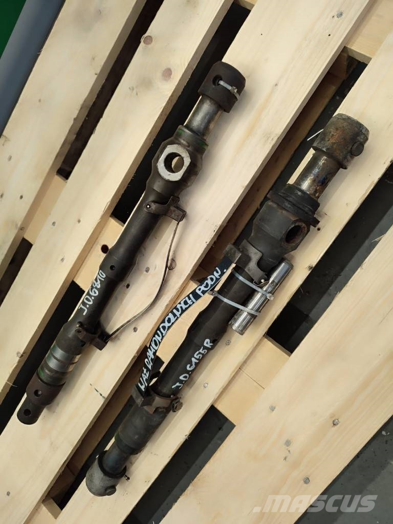 John Deere 6155 R rear linkage arm shaft Бони і ковші