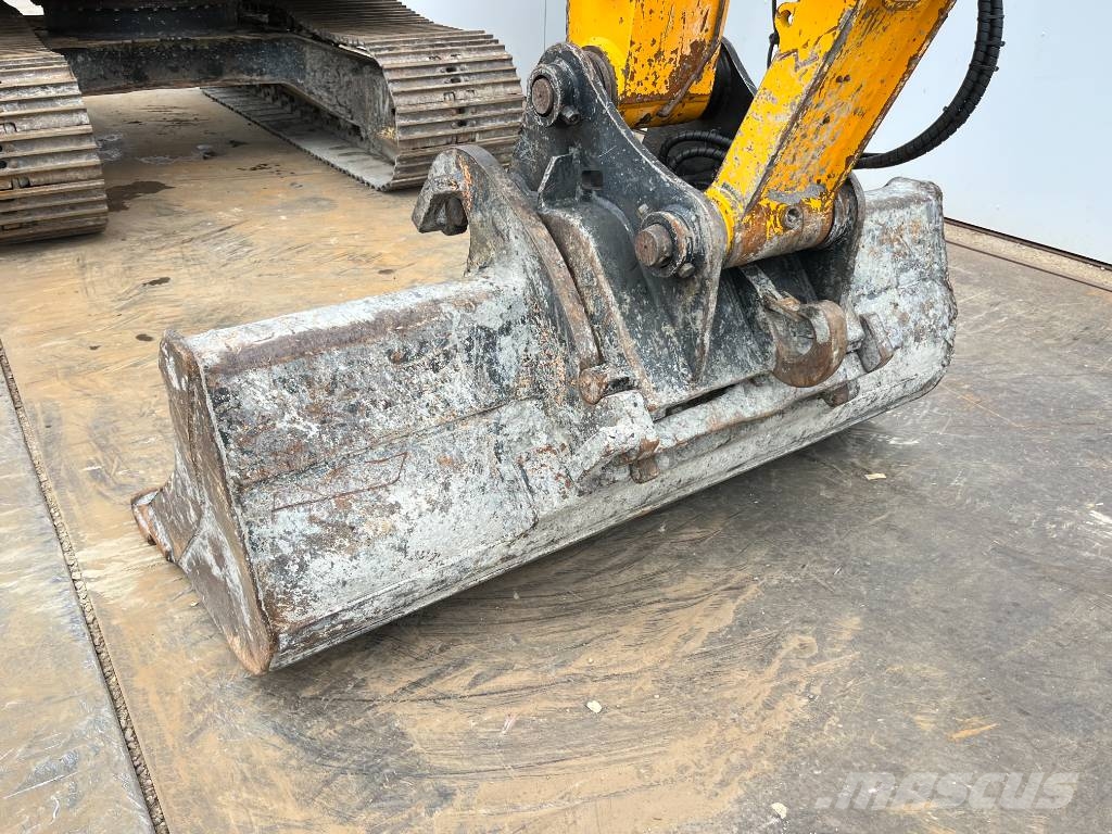 JCB JZ141LC - Automatic Greasing / Quick Coupler Excavadoras sobre orugas