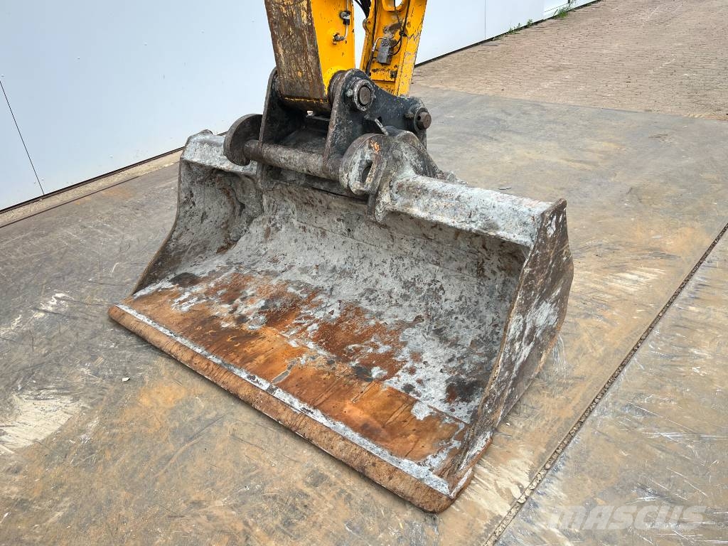 JCB JZ141LC - Automatic Greasing / Quick Coupler Excavadoras sobre orugas