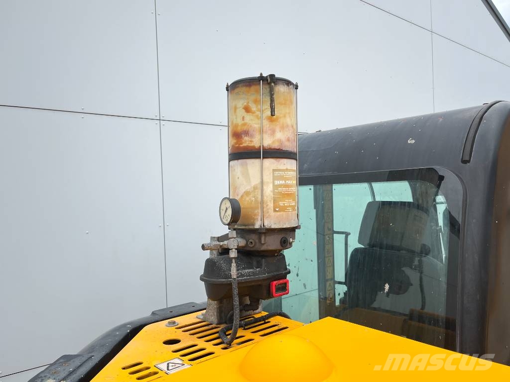 JCB JZ141LC - Automatic Greasing / Quick Coupler Excavadoras sobre orugas