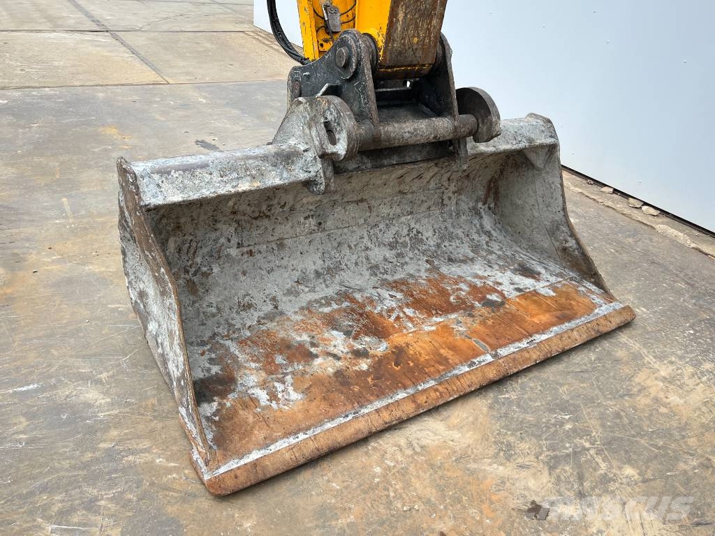 JCB JZ141LC - Automatic Greasing / Quick Coupler Excavadoras sobre orugas