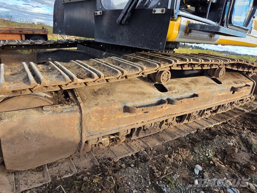 CAT 330 NG with Rototilt and GPS Beltegraver