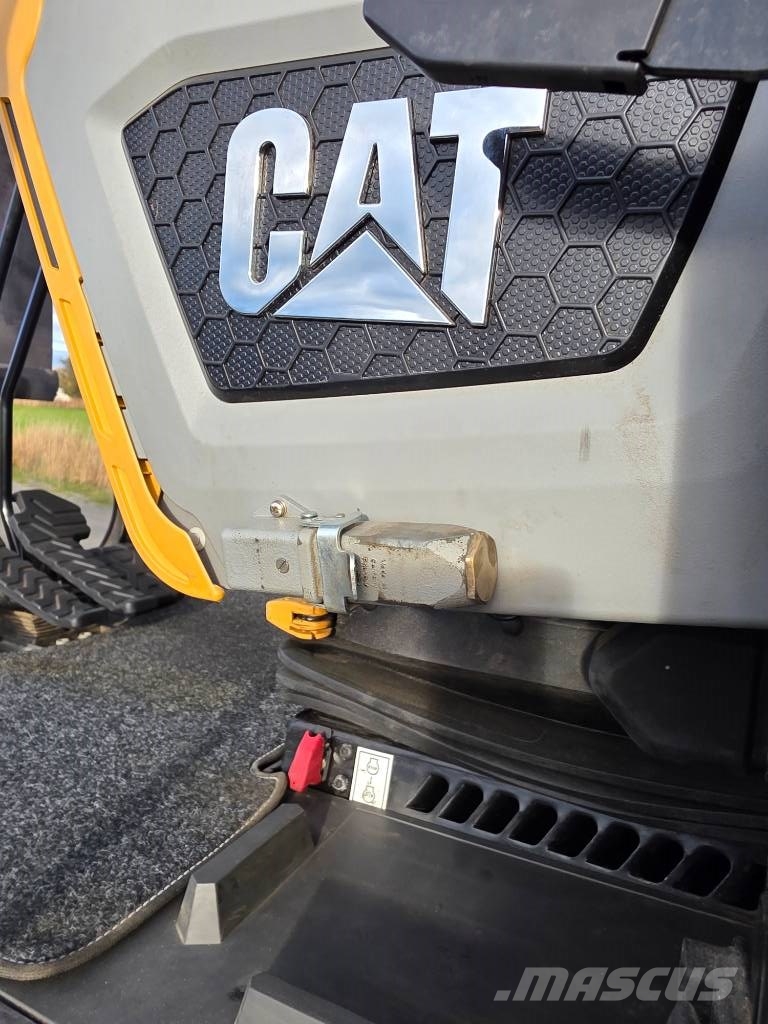 CAT 330 NG with Rototilt and GPS Beltegraver
