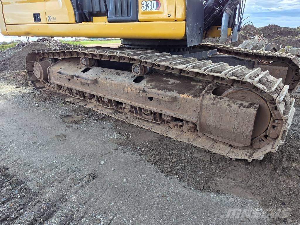CAT 330 NG with Rototilt and GPS Beltegraver