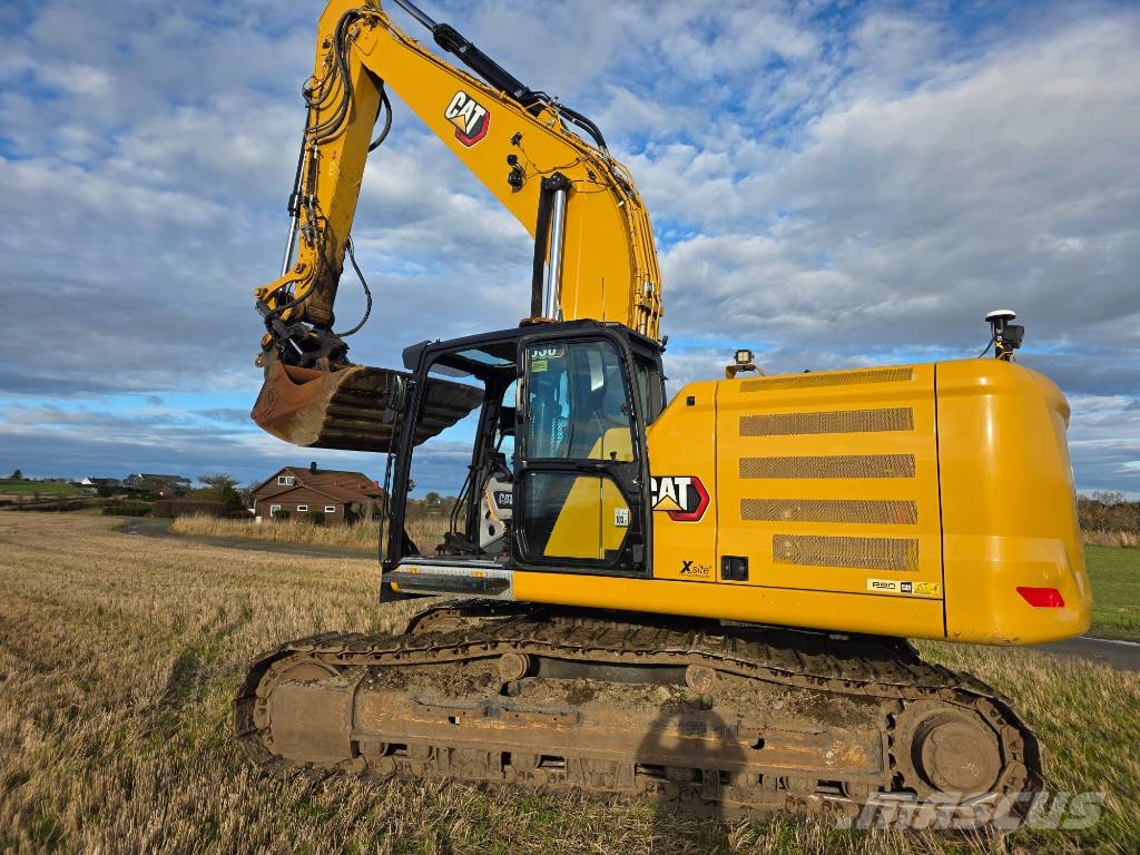 CAT 330 NG with Rototilt and GPS Beltegraver