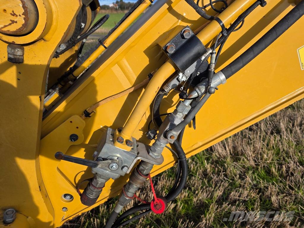 CAT 330 NG with Rototilt and GPS Beltegraver