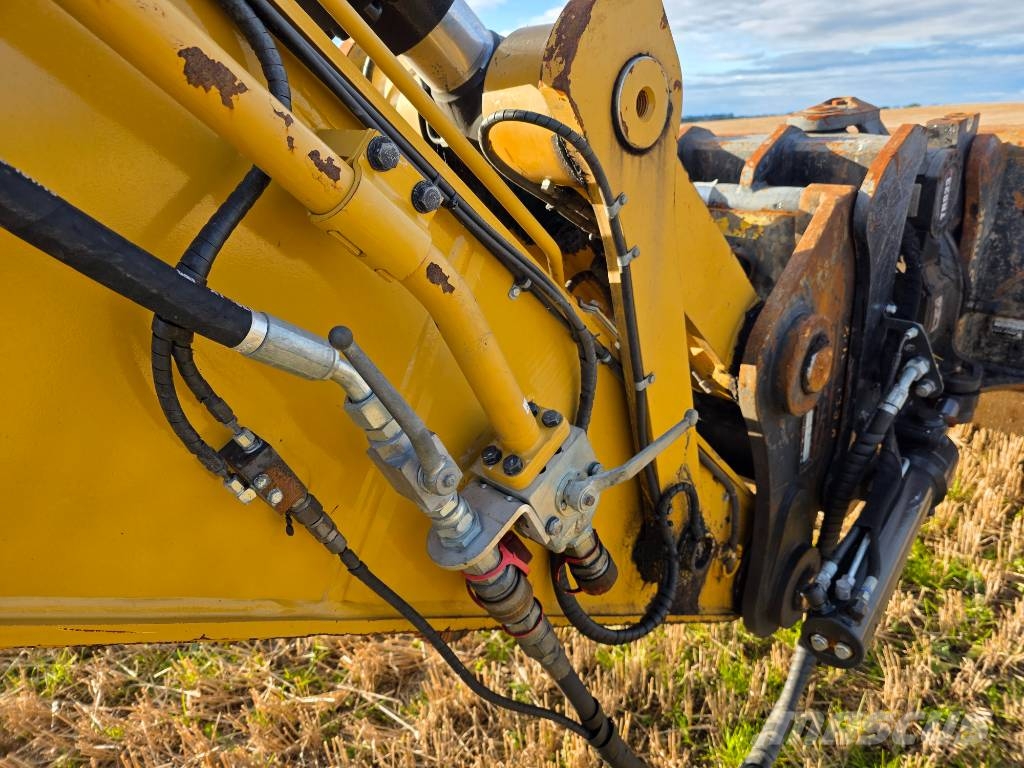 CAT 330 NG with Rototilt and GPS Beltegraver