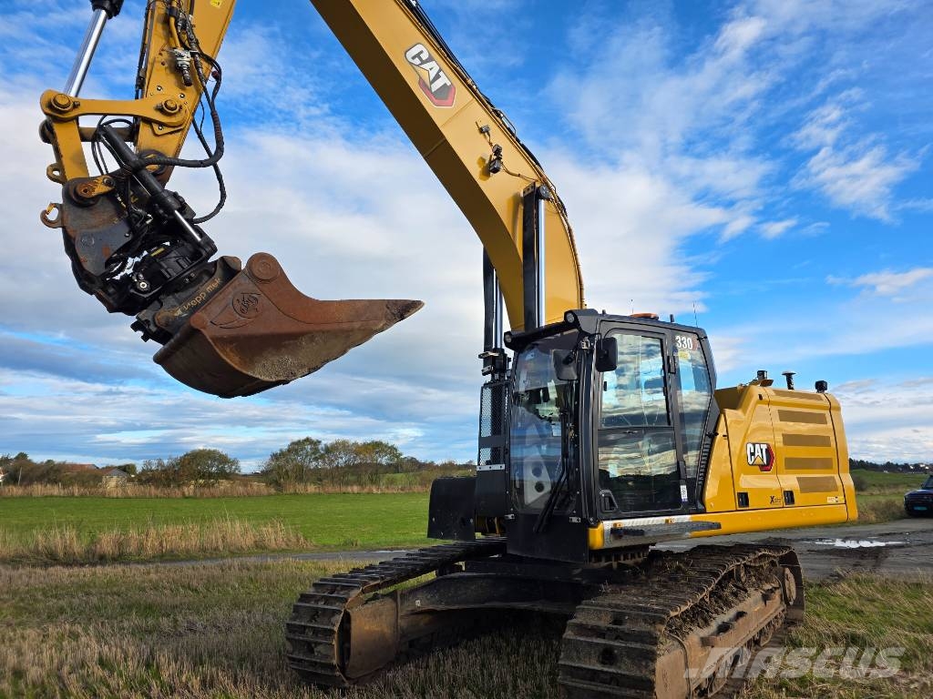 CAT 330 NG with Rototilt and GPS Beltegraver